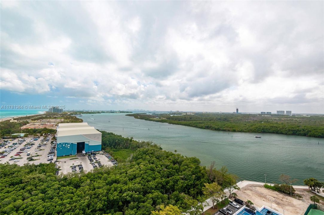 For Sale: $899,990 (2 beds, 2 baths, 1357 Square Feet)