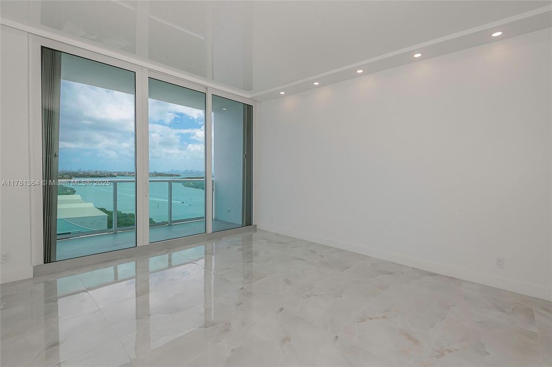 For Sale: $899,990 (2 beds, 2 baths, 1357 Square Feet)