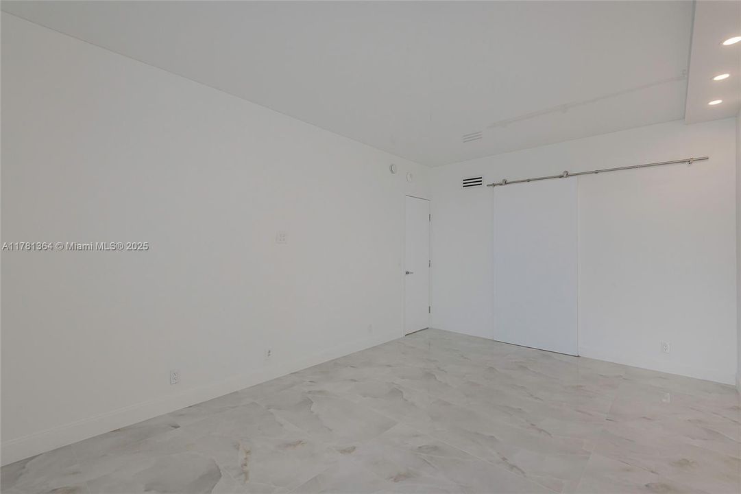 For Sale: $899,990 (2 beds, 2 baths, 1357 Square Feet)