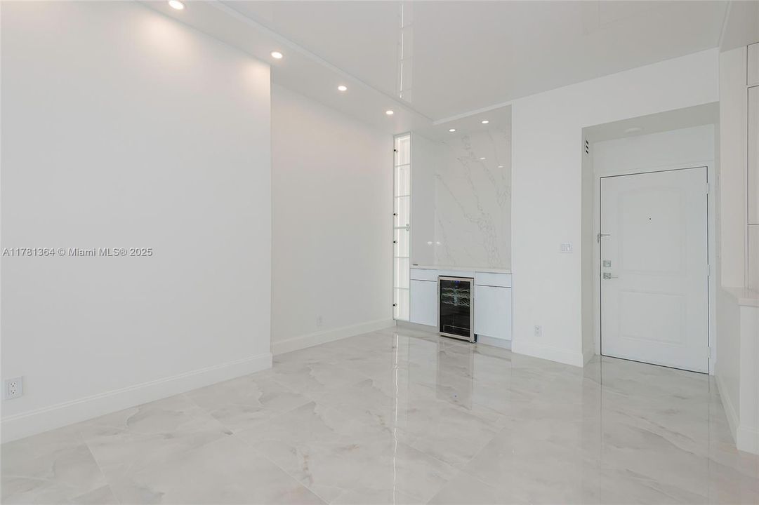 For Sale: $899,990 (2 beds, 2 baths, 1357 Square Feet)