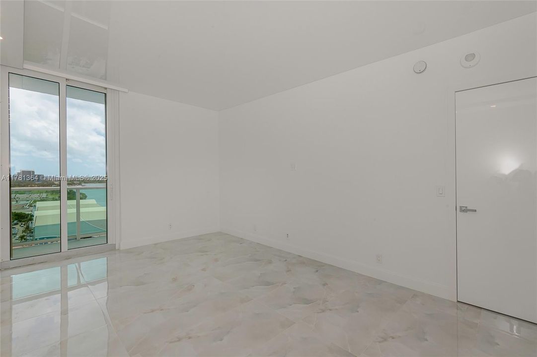 For Sale: $899,990 (2 beds, 2 baths, 1357 Square Feet)