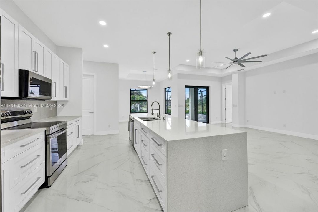 Recently Rented: $3,000 (3 beds, 3 baths, 2138 Square Feet)