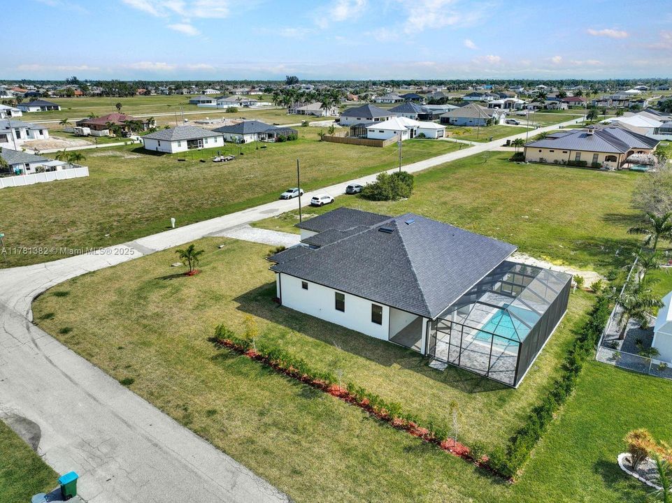 Recently Rented: $3,000 (3 beds, 3 baths, 2138 Square Feet)