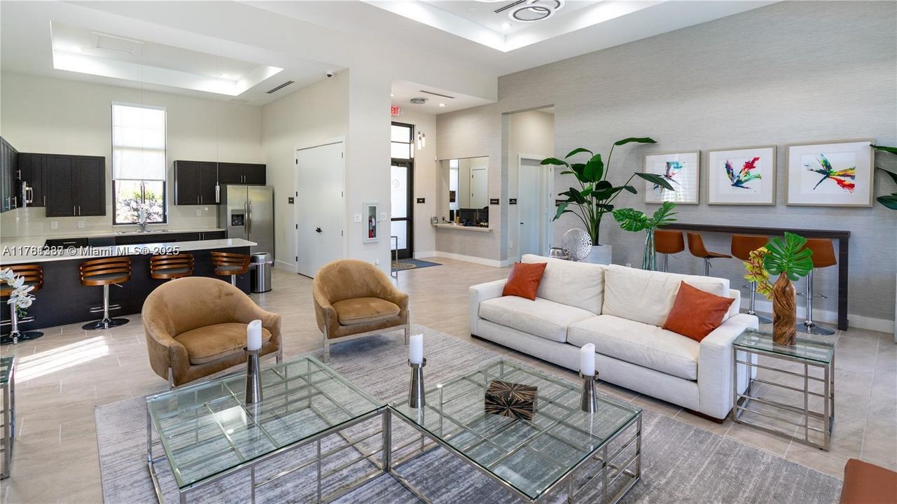 Recently Sold: $550,000 (4 beds, 3 baths, 1936 Square Feet)