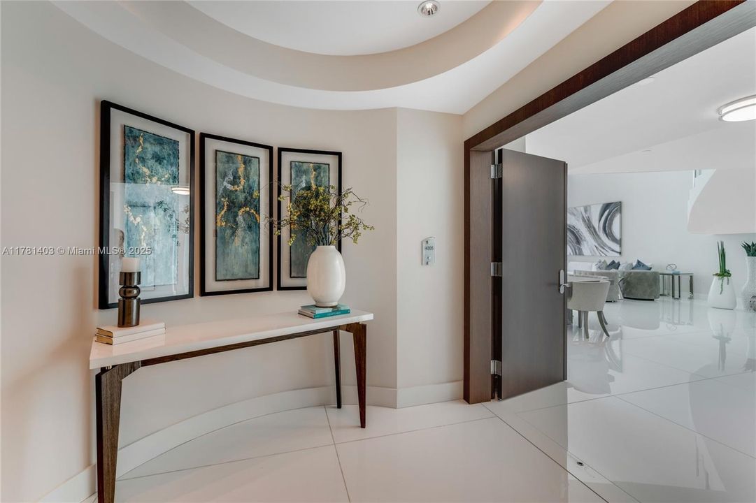 Private Foyer