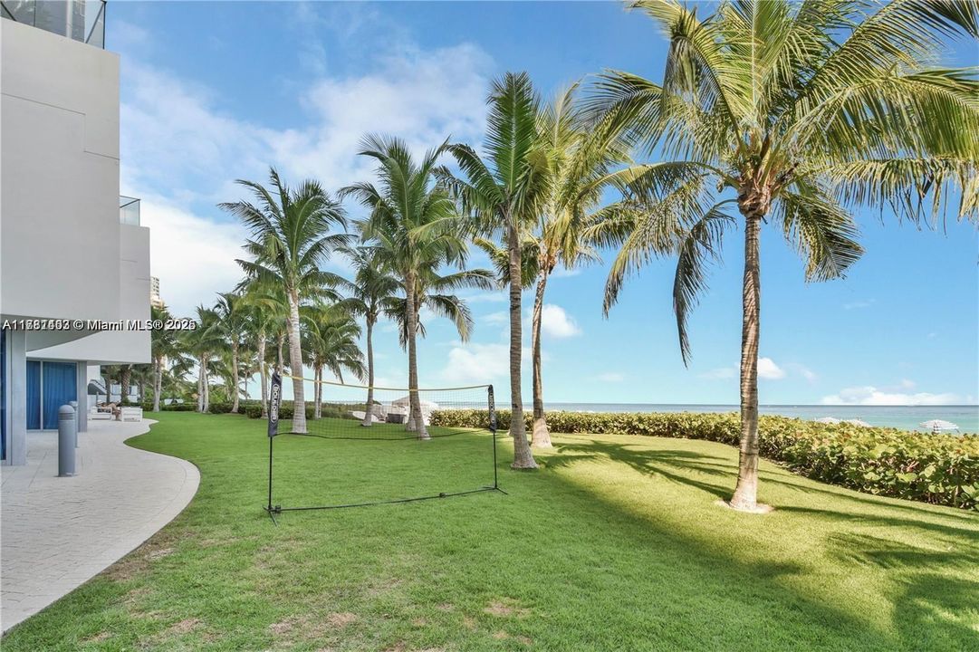 Vendido Recientemente: $4,650,000 (4 camas, 6 baños, 4141 Pies cuadrados)