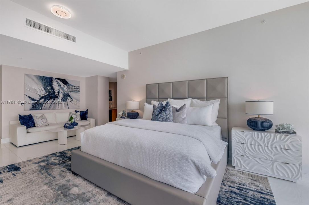 Vendido Recientemente: $4,650,000 (4 camas, 6 baños, 4141 Pies cuadrados)