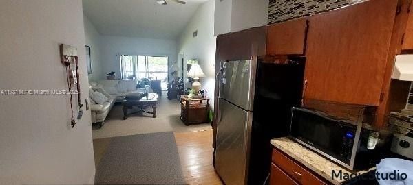 Vendido Recientemente: $297,000 (2 camas, 2 baños, 938 Pies cuadrados)