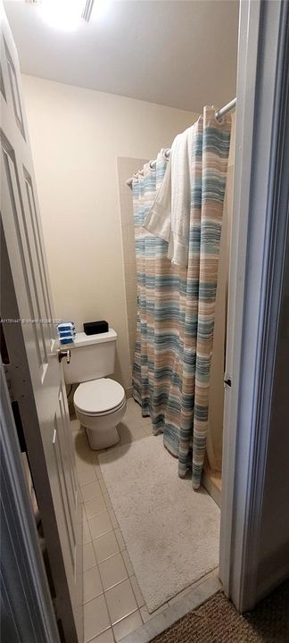 Vendido Recientemente: $297,000 (2 camas, 2 baños, 938 Pies cuadrados)