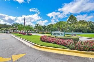 Vendido Recientemente: $297,000 (2 camas, 2 baños, 938 Pies cuadrados)