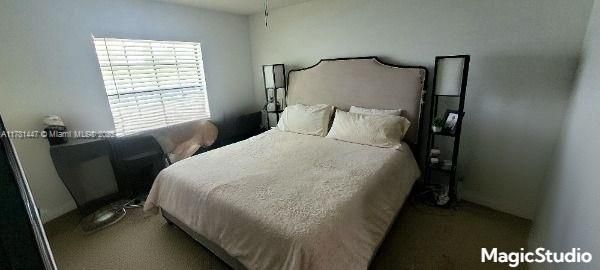 Vendido Recientemente: $297,000 (2 camas, 2 baños, 938 Pies cuadrados)