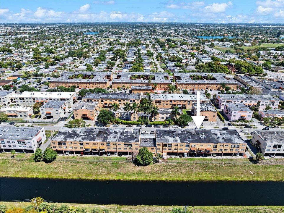 Недавно продано: $240,000 (2 спален, 1 ванн, 1043 Квадратных фут)