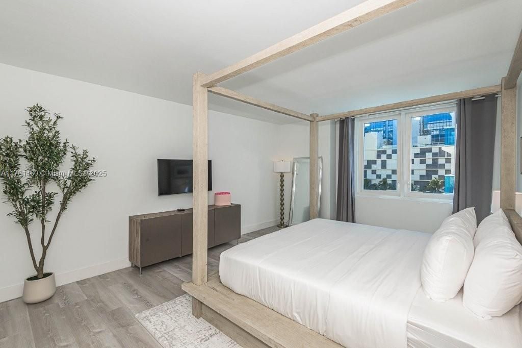 На продажу: $1,399,000 (1 спален, 1 ванн, 900 Квадратных фут)