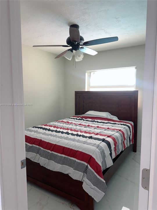 Recently Sold: $560,000 (3 beds, 2 baths, 1283 Square Feet)