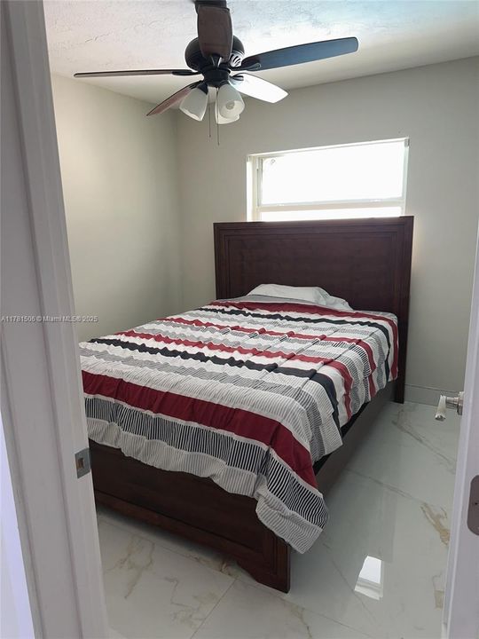 Recently Sold: $560,000 (3 beds, 2 baths, 1283 Square Feet)