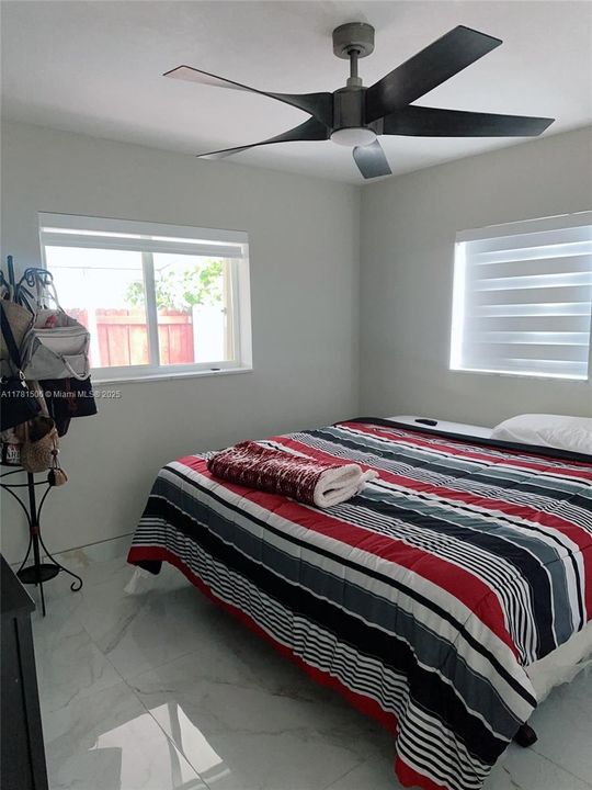 Recently Sold: $560,000 (3 beds, 2 baths, 1283 Square Feet)