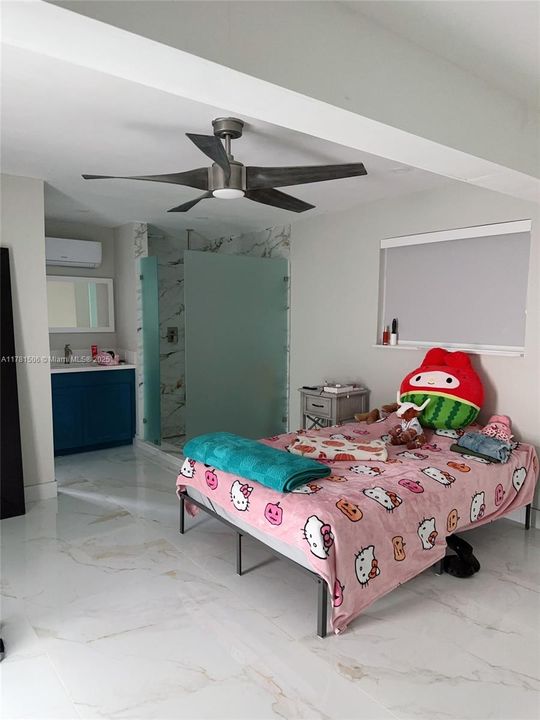 Recently Sold: $560,000 (3 beds, 2 baths, 1283 Square Feet)