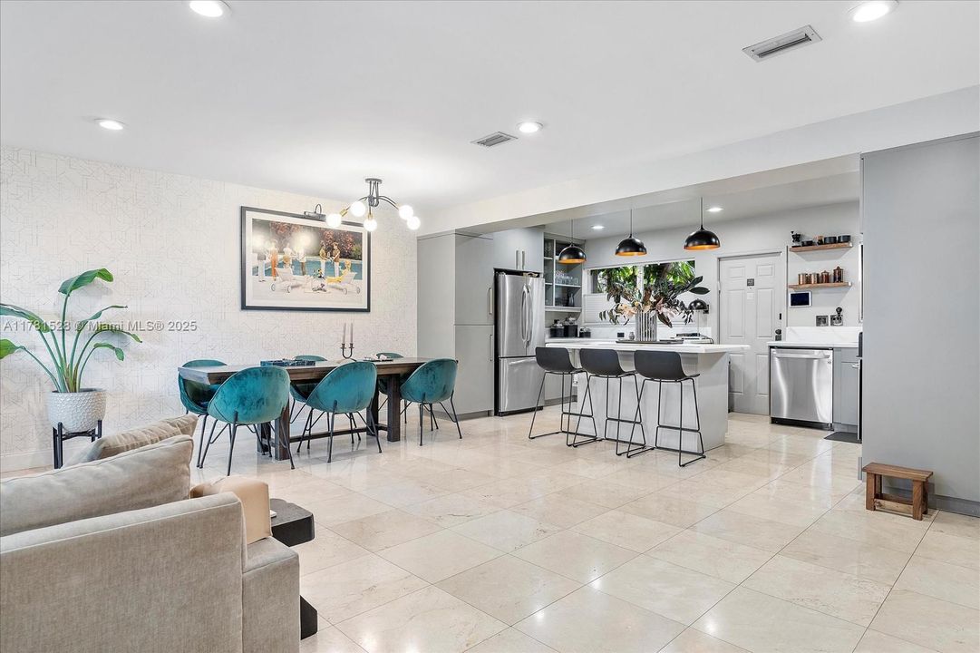 最近租的: $5,300 (3 贝兹, 2 浴室, 1632 平方英尺)