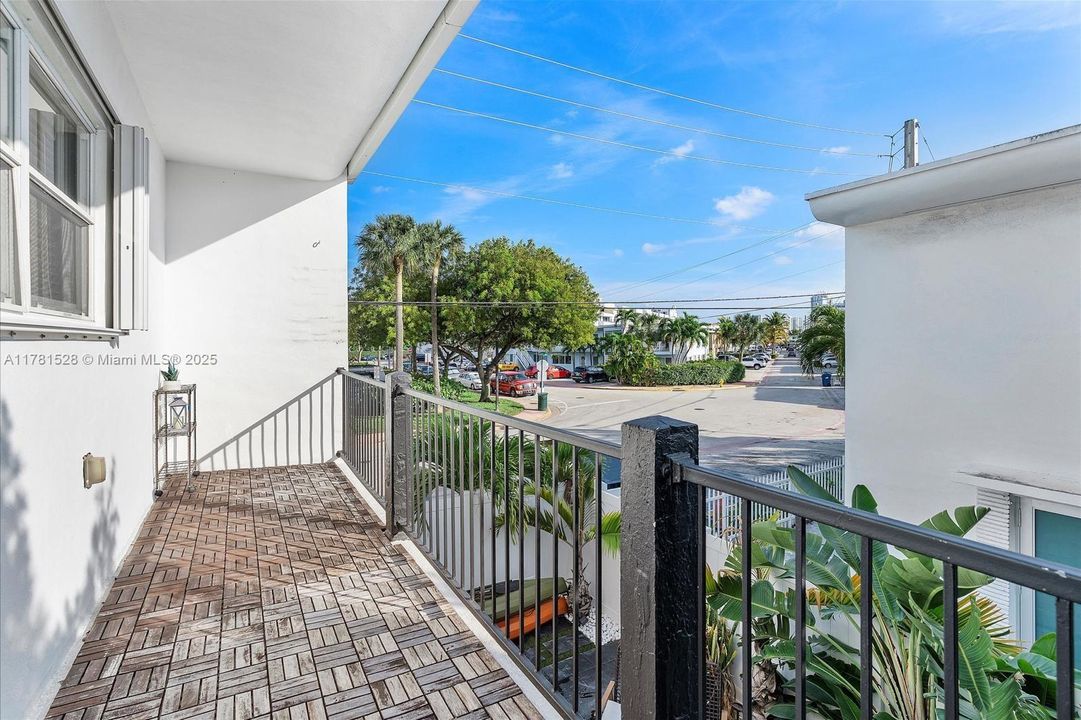 最近租的: $5,300 (3 贝兹, 2 浴室, 1632 平方英尺)