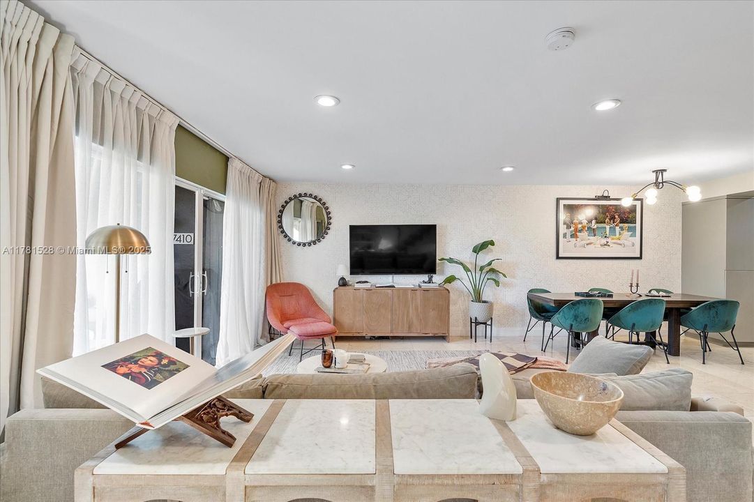 最近租的: $5,300 (3 贝兹, 2 浴室, 1632 平方英尺)