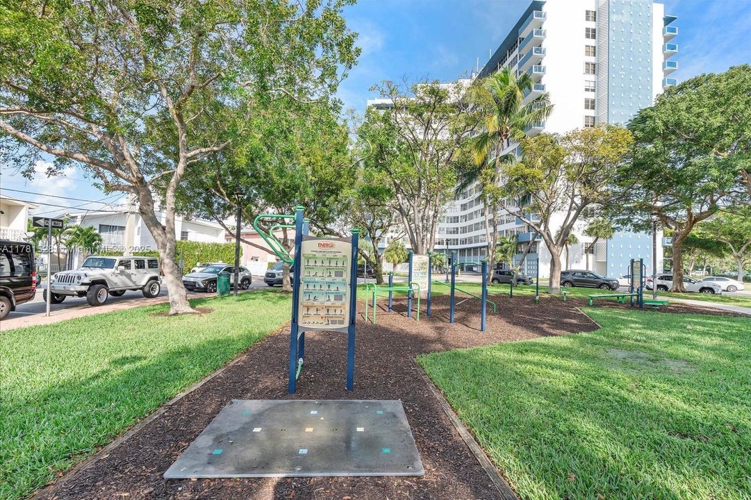 最近租的: $5,300 (3 贝兹, 2 浴室, 1632 平方英尺)