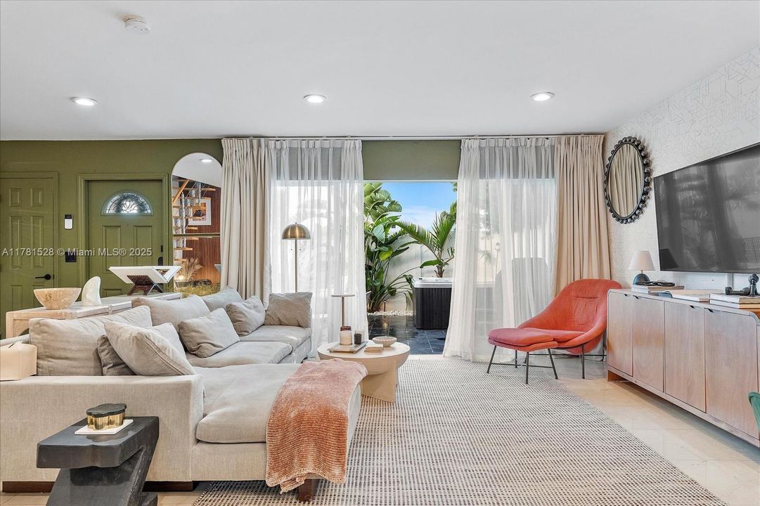 最近租的: $5,300 (3 贝兹, 2 浴室, 1632 平方英尺)