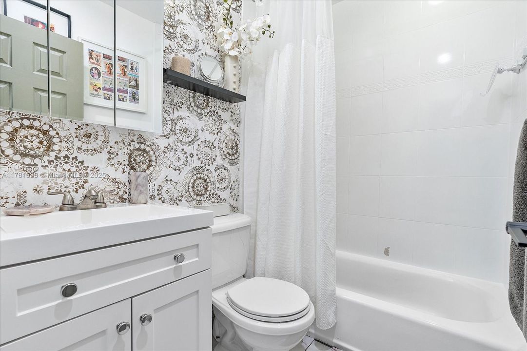 最近租的: $5,300 (3 贝兹, 2 浴室, 1632 平方英尺)