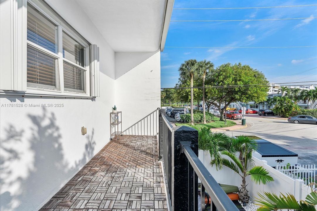 最近租的: $5,300 (3 贝兹, 2 浴室, 1632 平方英尺)