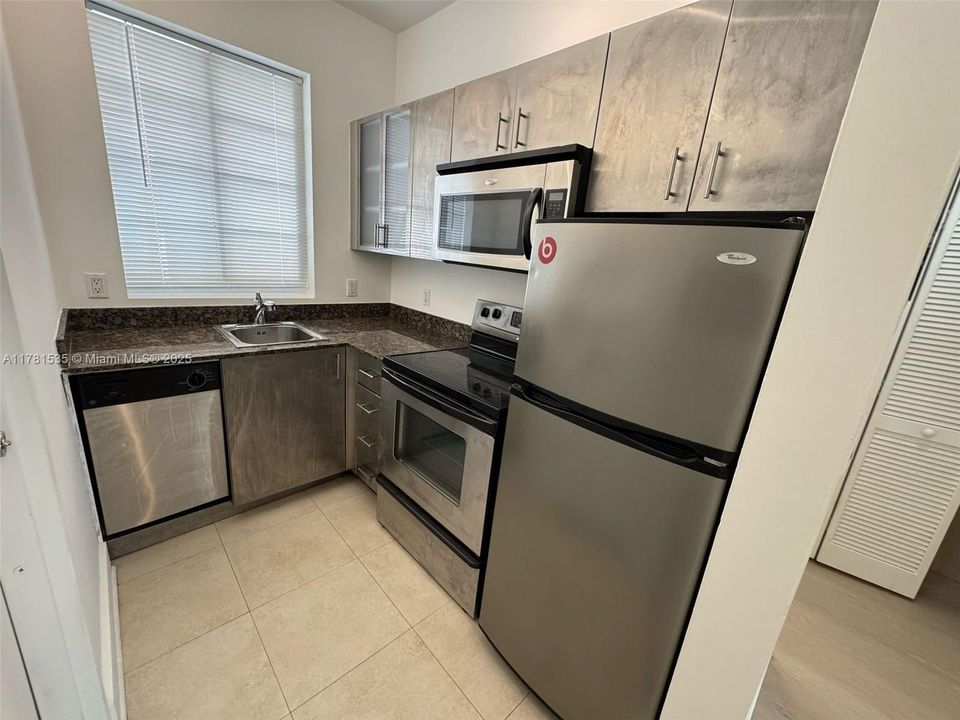 En Venta: $229,000 (0 camas, 1 baños, 497 Pies cuadrados)