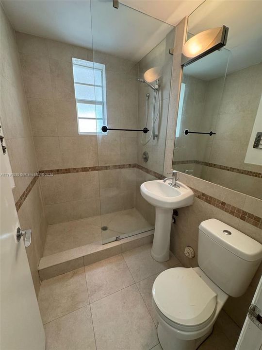 En Venta: $229,000 (0 camas, 1 baños, 497 Pies cuadrados)