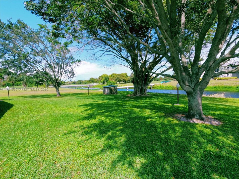 Recently Rented: $2,200 (2 beds, 2 baths, 1020 Square Feet)