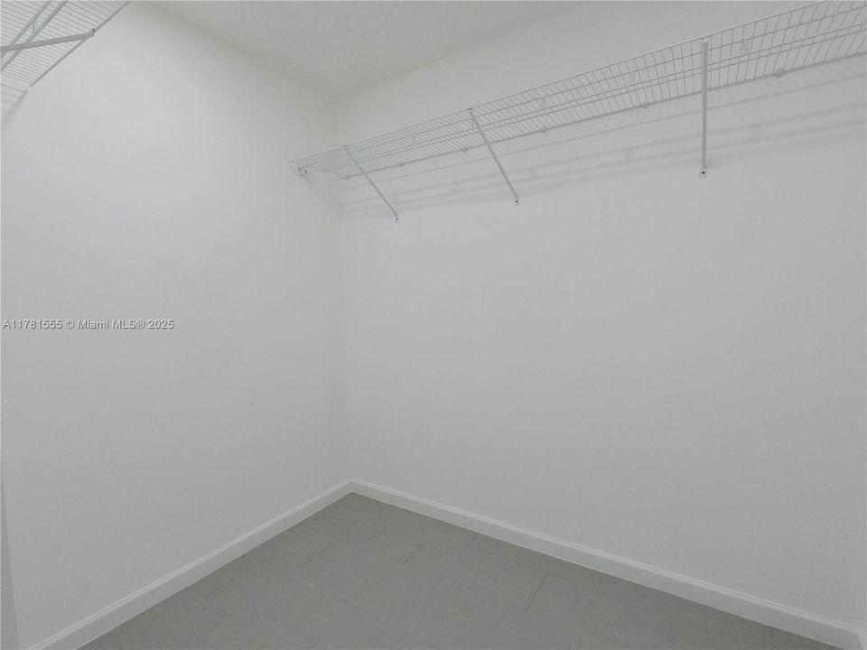 Recently Rented: $2,200 (2 beds, 2 baths, 1020 Square Feet)