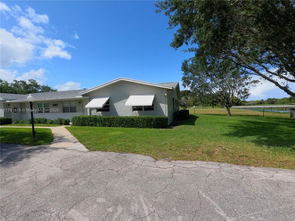 Recently Rented: $2,200 (2 beds, 2 baths, 1020 Square Feet)