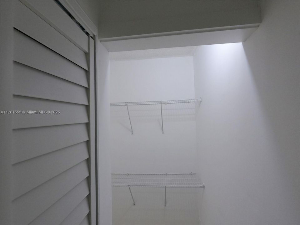 Recently Rented: $2,200 (2 beds, 2 baths, 1020 Square Feet)