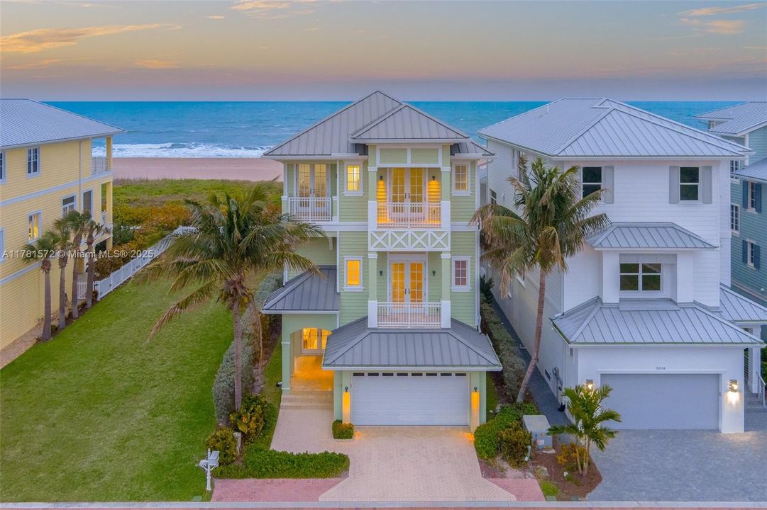 For Sale: $3,095,000 (5 beds, 4 baths, 3886 Square Feet)