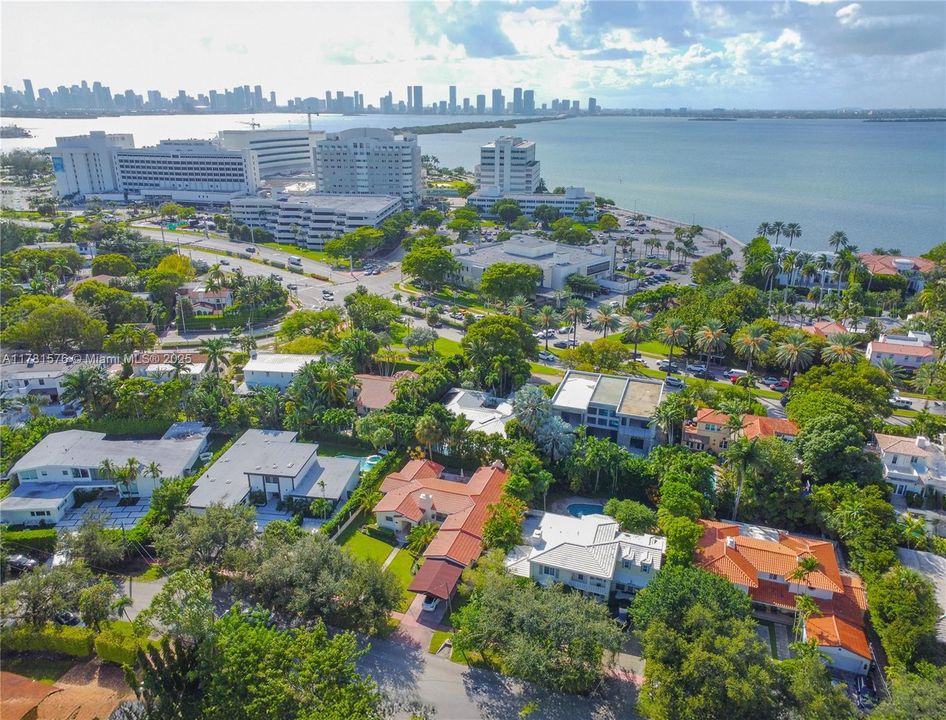 Recently Sold: $2,650,000 (3 beds, 3 baths, 2342 Square Feet)