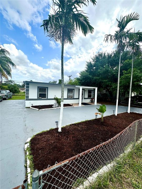 Недавно продано: $419,900 (3 спален, 1 ванн, 864 Квадратных фут)