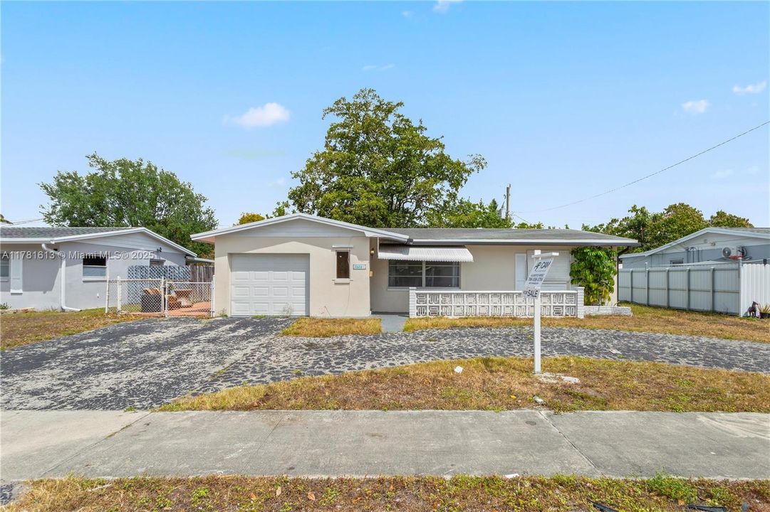 Недавно продано: $485,000 (2 спален, 2 ванн, 1057 Квадратных фут)