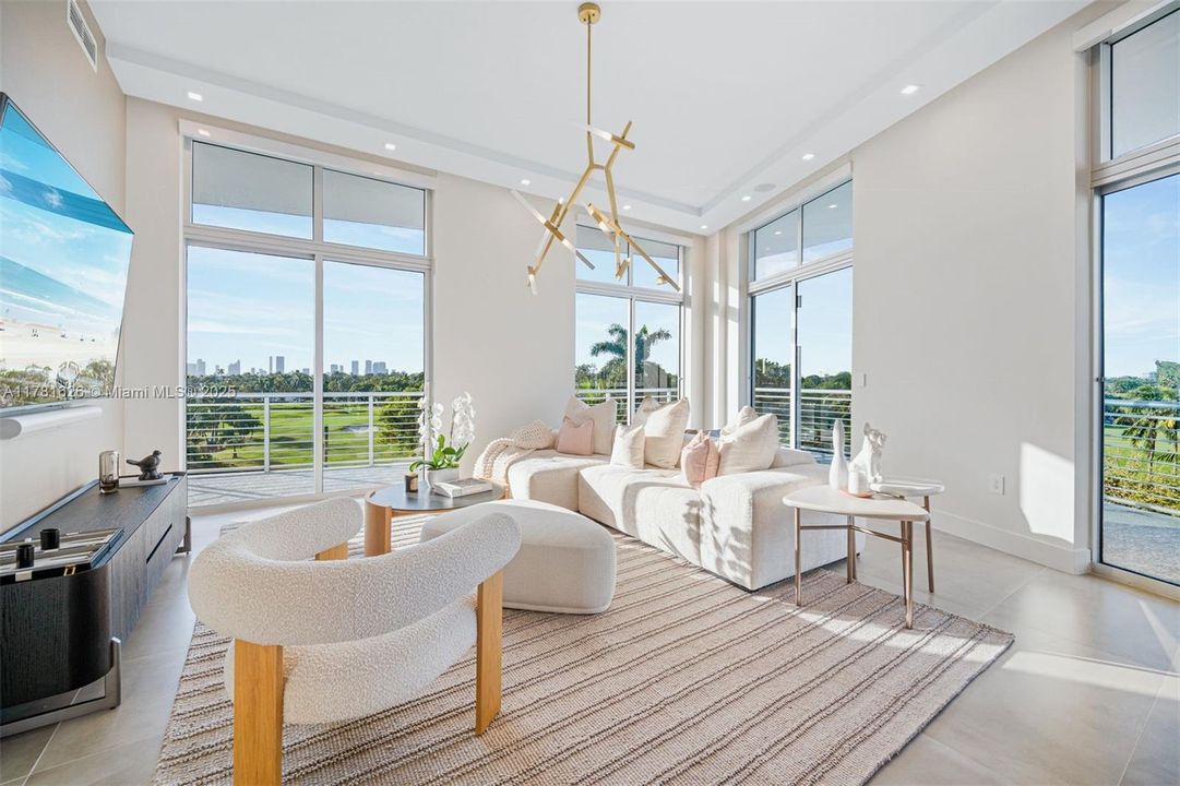 For Sale: $3,100,000 (3 beds, 2 baths, 2090 Square Feet)