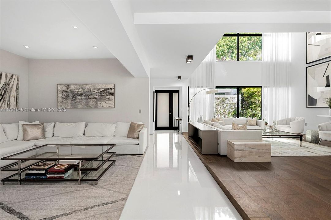 На продажу: $4,750,000 (4 спален, 4 ванн, 4259 Квадратных фут)