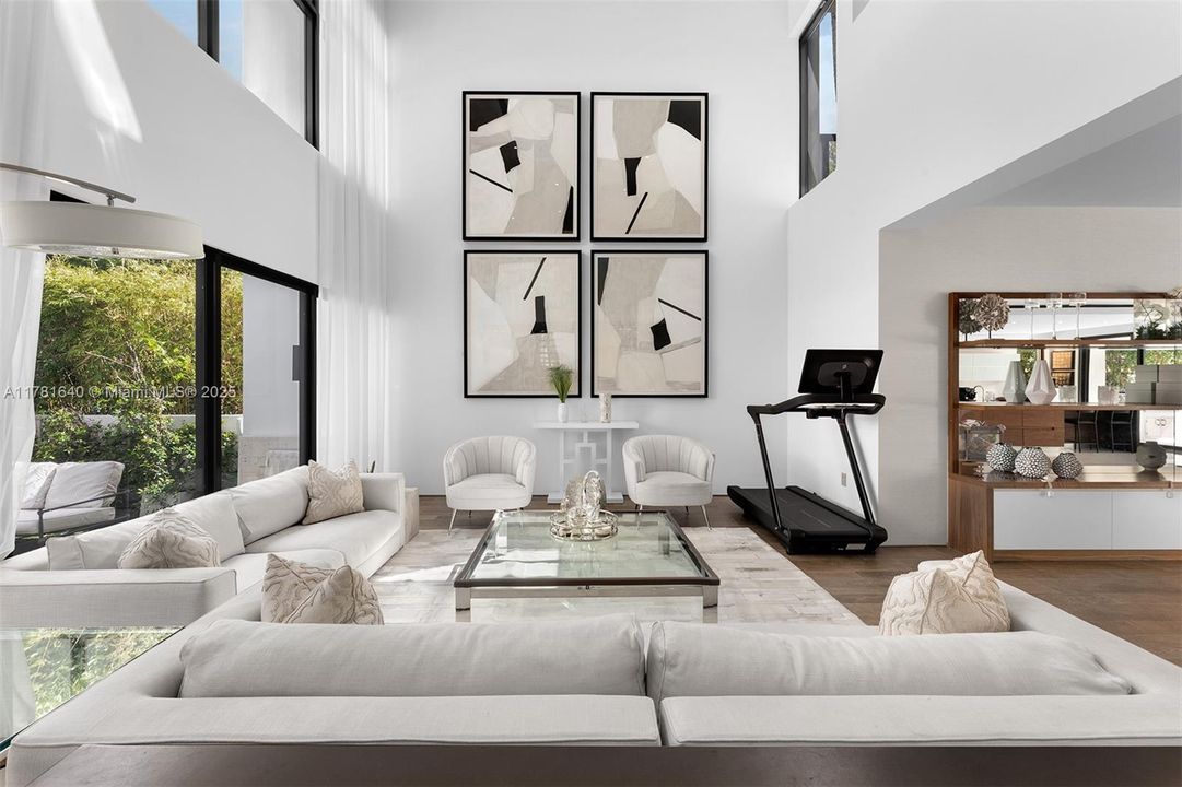 На продажу: $4,750,000 (4 спален, 4 ванн, 4259 Квадратных фут)