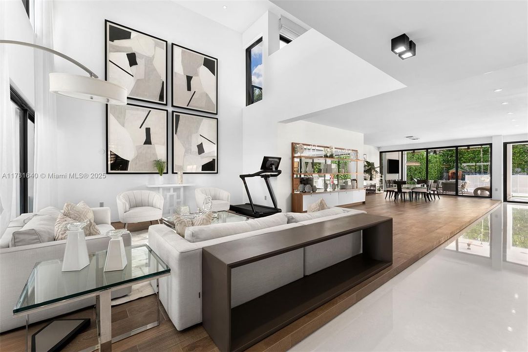 На продажу: $4,750,000 (4 спален, 4 ванн, 4259 Квадратных фут)