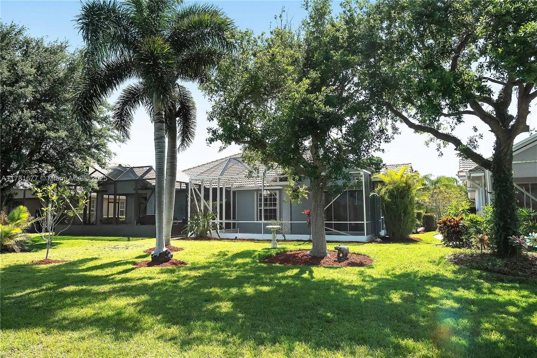 Vendido Recientemente: $439,000 (3 camas, 2 baños, 1718 Pies cuadrados)