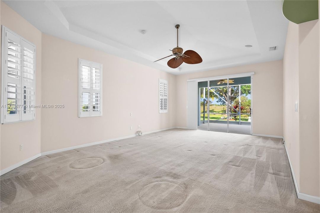 Vendido Recientemente: $439,000 (3 camas, 2 baños, 1718 Pies cuadrados)