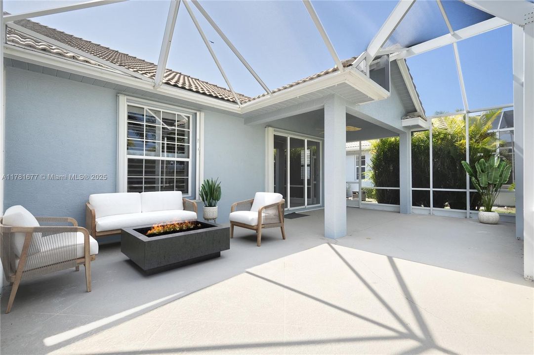 Vendido Recientemente: $439,000 (3 camas, 2 baños, 1718 Pies cuadrados)