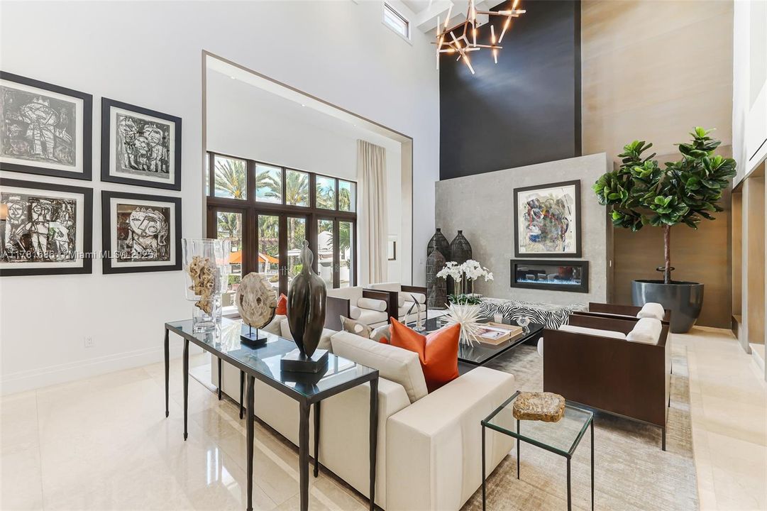 待售: $29,500,000 (6 贝兹, 6 浴室, 13147 平方英尺)