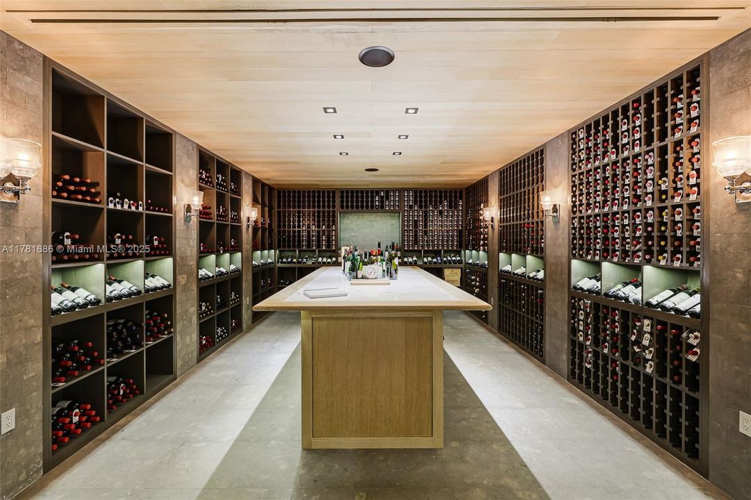 待售: $29,500,000 (6 贝兹, 6 浴室, 13147 平方英尺)