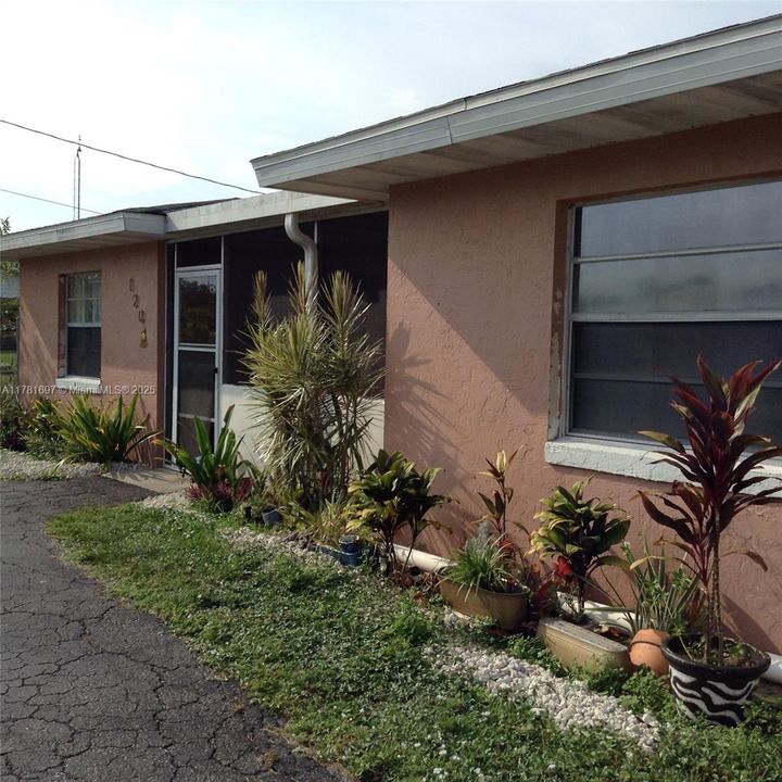 На продажу: $280,000 (2 спален, 2 ванн, 0 Квадратных фут)