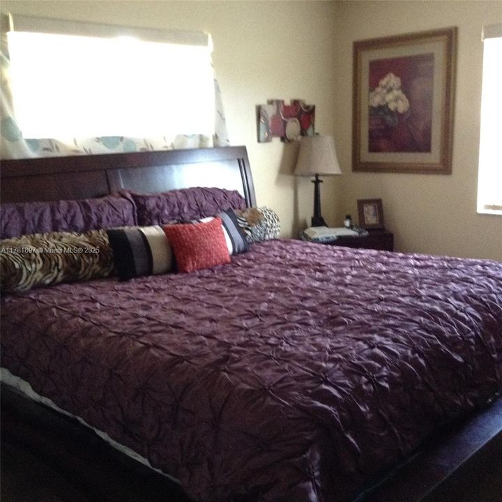 На продажу: $280,000 (2 спален, 2 ванн, 0 Квадратных фут)