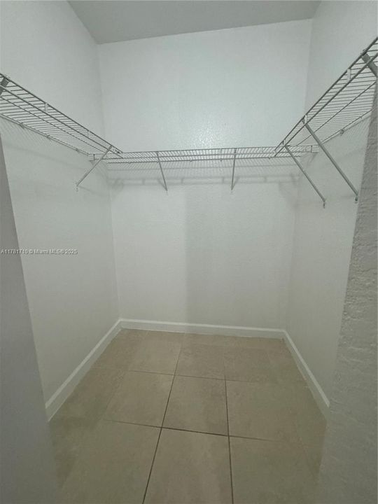 最近租的: $2,600 (3 贝兹, 2 浴室, 1750 平方英尺)